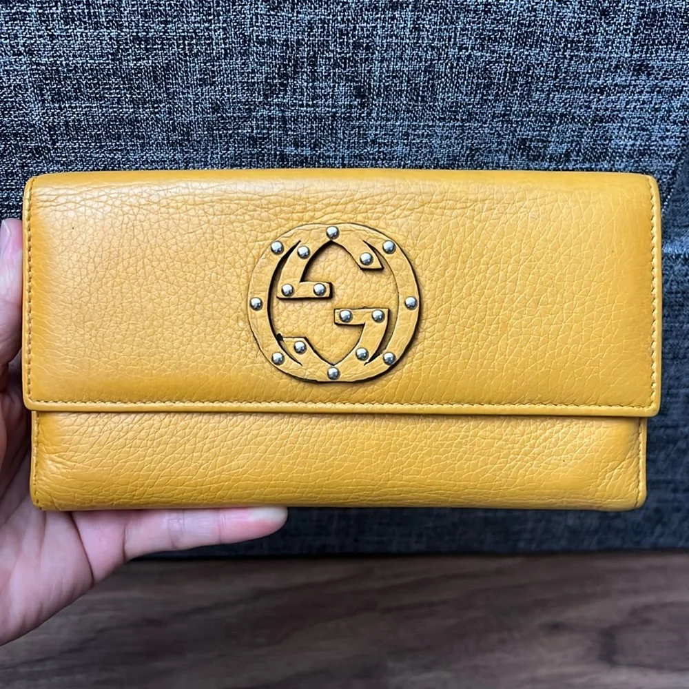 💯% authentic Gucci long wallet - Picture 1 of 14
